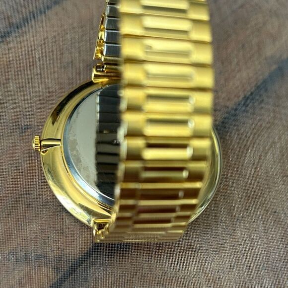 Geneva Gold Watch with Crystal Detailing - Picture 4 of 6